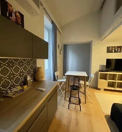 Appartement Nimes Appartamento Nîmes