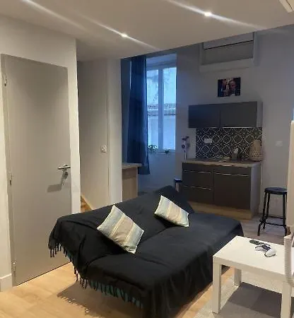 Appartamento Appartement Nimes *